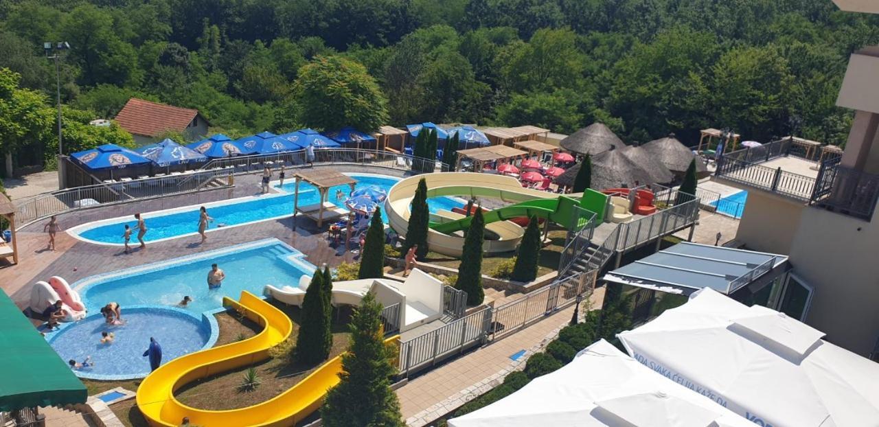 Vrnjačka Banja Sunny Hill Apartments & Aqua Park מראה חיצוני תמונה
