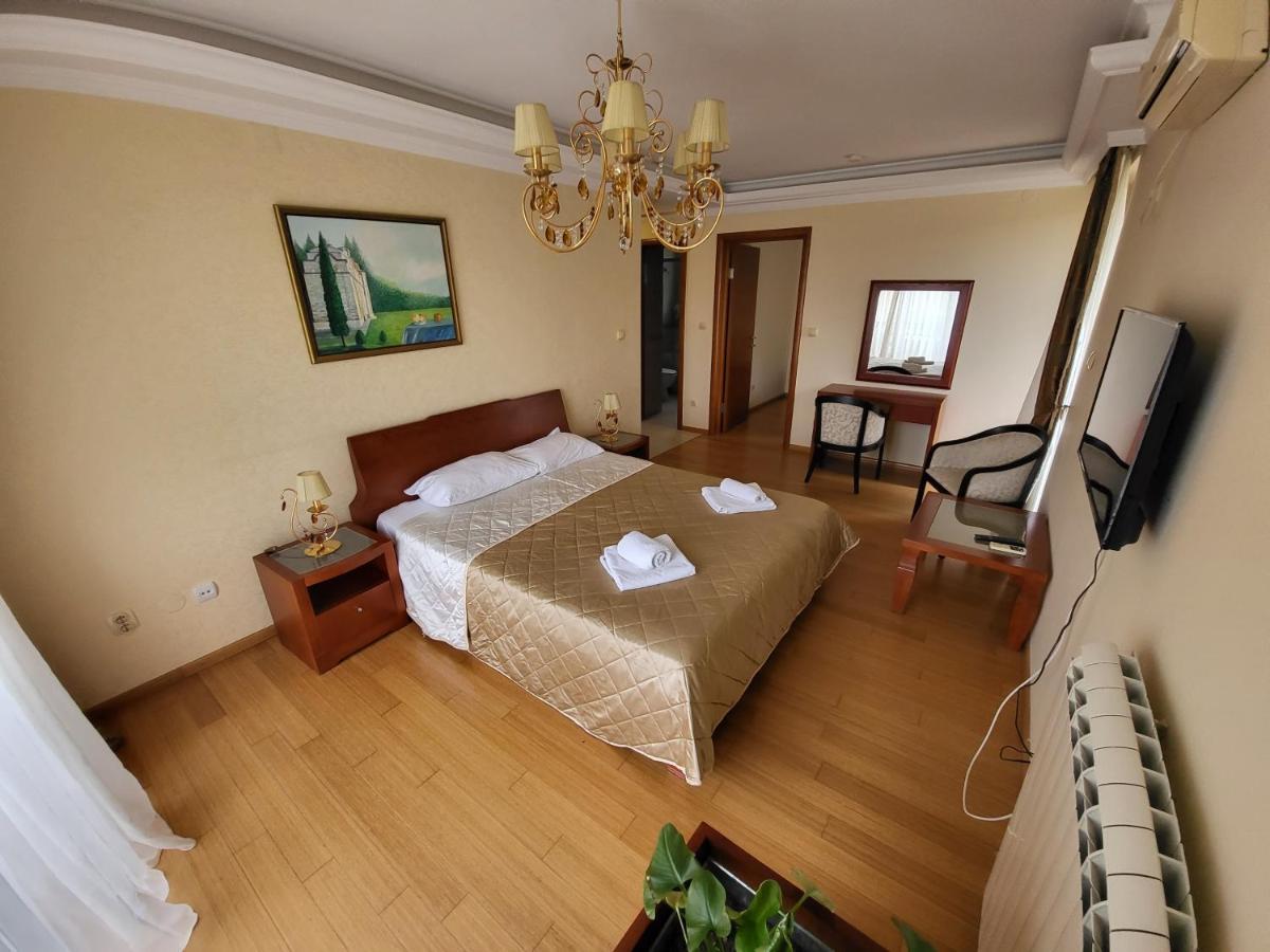 Vrnjačka Banja Sunny Hill Apartments & Aqua Park מראה חיצוני תמונה