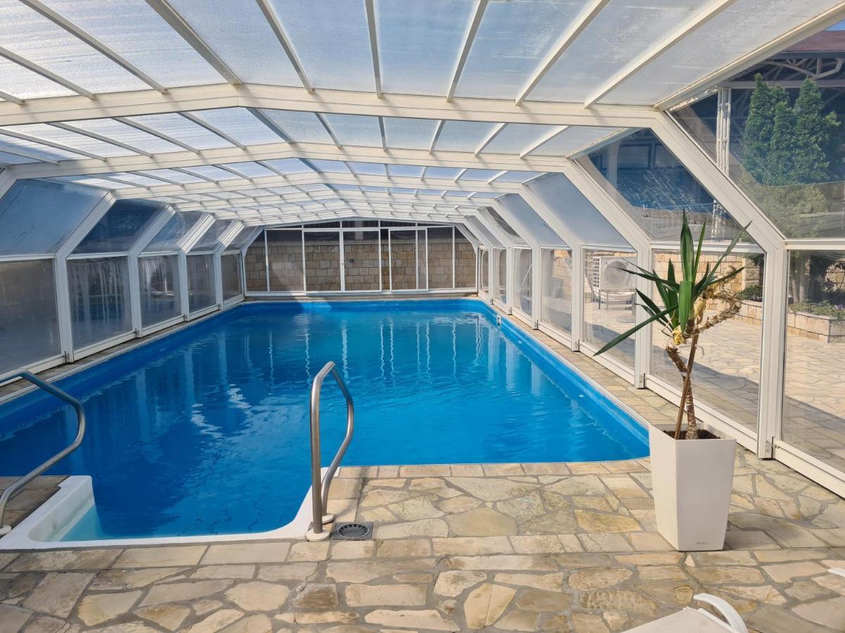 Vrnjačka Banja Sunny Hill Apartments & Aqua Park מראה חיצוני תמונה