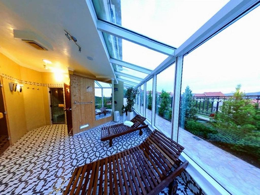 Vrnjačka Banja Sunny Hill Apartments & Aqua Park מראה חיצוני תמונה