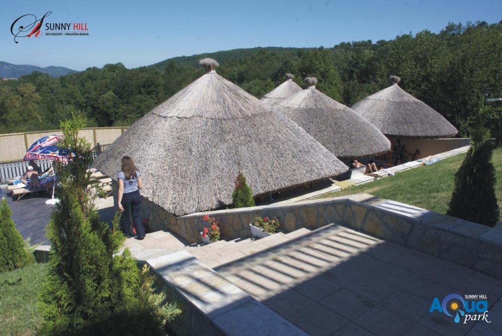 Vrnjačka Banja Sunny Hill Apartments & Aqua Park מראה חיצוני תמונה